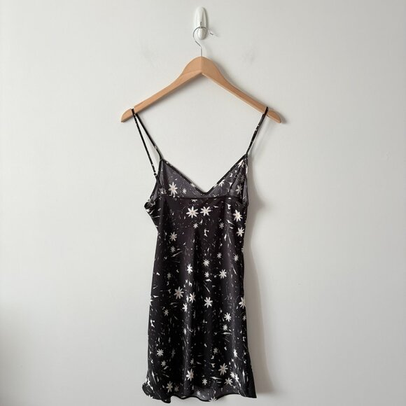 Aritzia Wilfred Mini Only Slip Dress Black Daisy Floral Size XS - Picture 6 of 8